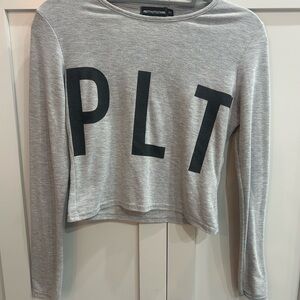 PrettyLittleThing Light Gray Long Sleeve Tee